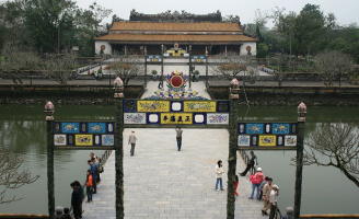 Tam cung Lục viện triều Nguyễn