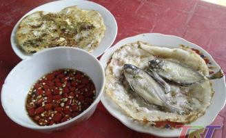 Bánh khoái cá kình làng Chuồn