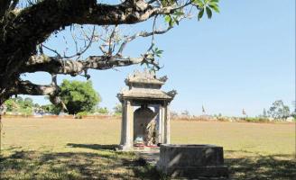 Những câu hỏi quanh tấm bia của ngôi mộ hiệp táng ở chùa Ba Đồn