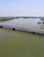 Cầu Trường Tiền nhìn từ camera bay